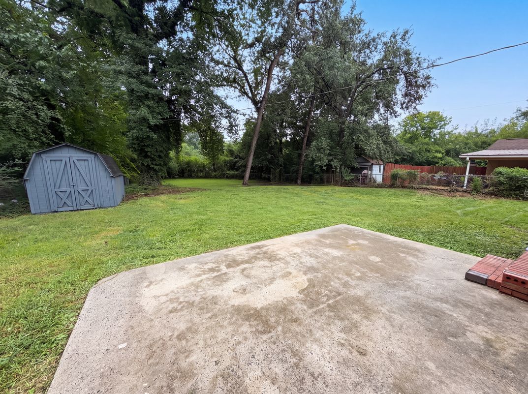 Photo 18 of 19 of 528 Kentbrook Dr, Charlotte, NC
