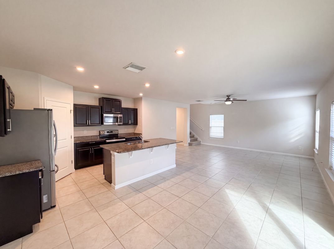 Photo 6 of 28 of 10654 Hawks Landing Dr, Land O Lakes, FL