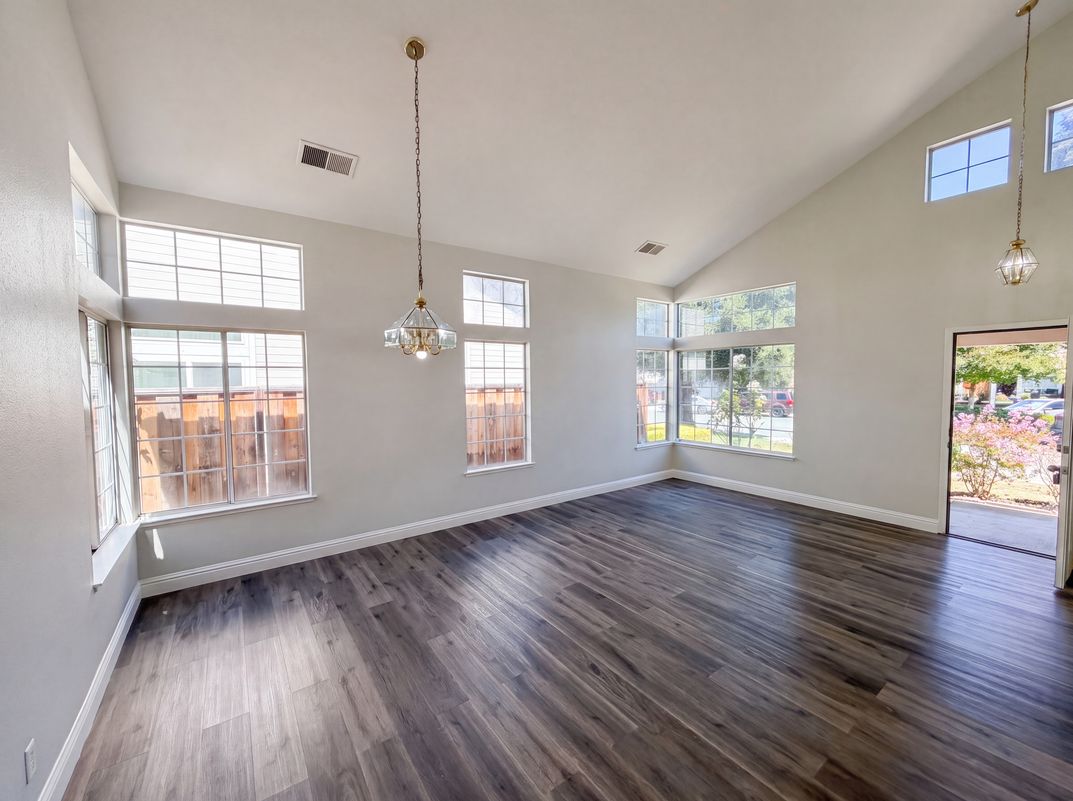 Photo 11 of 41 of 5150 Brookfield Ct, Antioch, CA