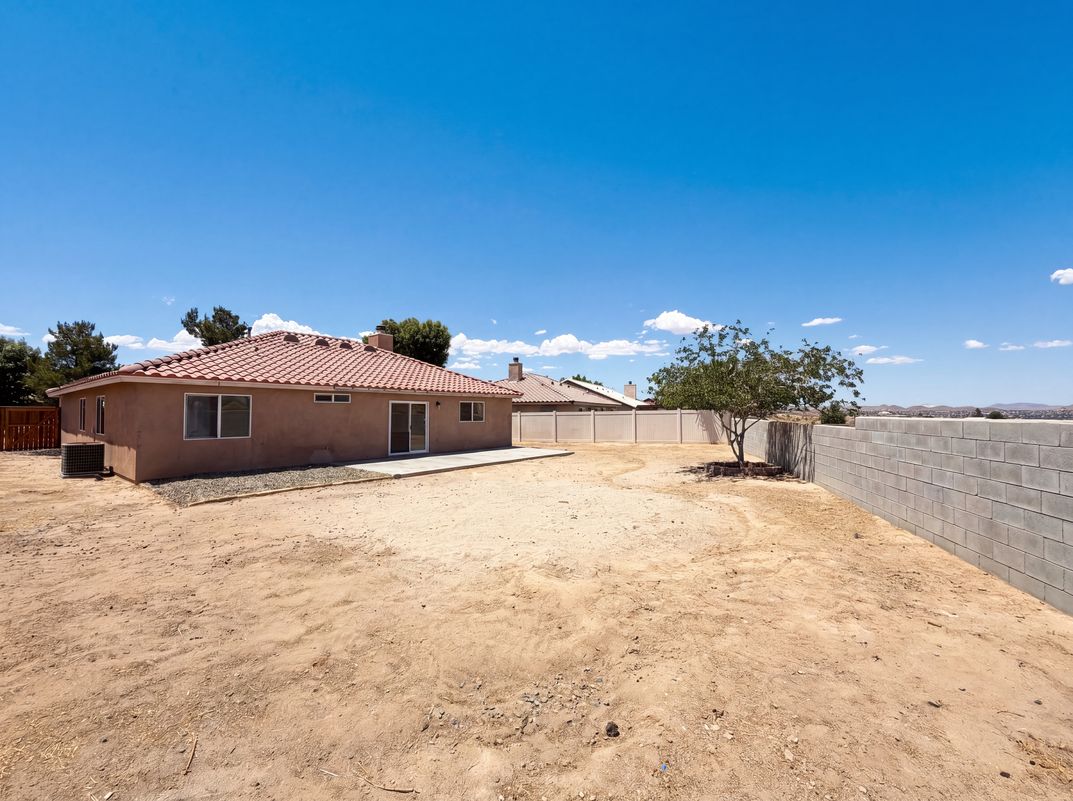 Photo 24 of 28 of 13185 Great Falls Ave, Victorville, CA