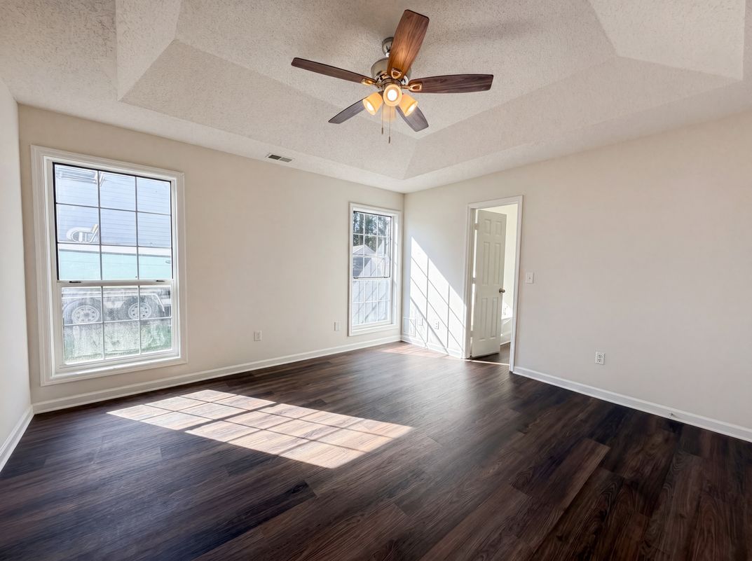 Photo 13 of 28 of 2028 Larson Ln, Goose Creek, SC