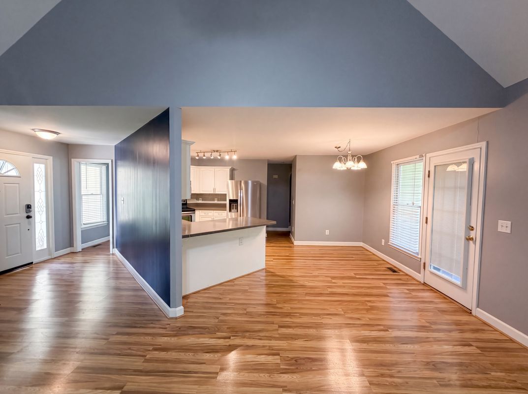 Photo 6 of 18 of 513 Saint Croix Dr, Holly Springs, NC