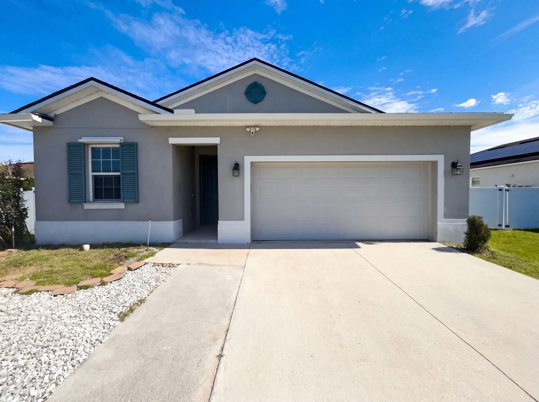 Photo 26 of 29 of 2526 W End Dr, Saint Cloud, FL