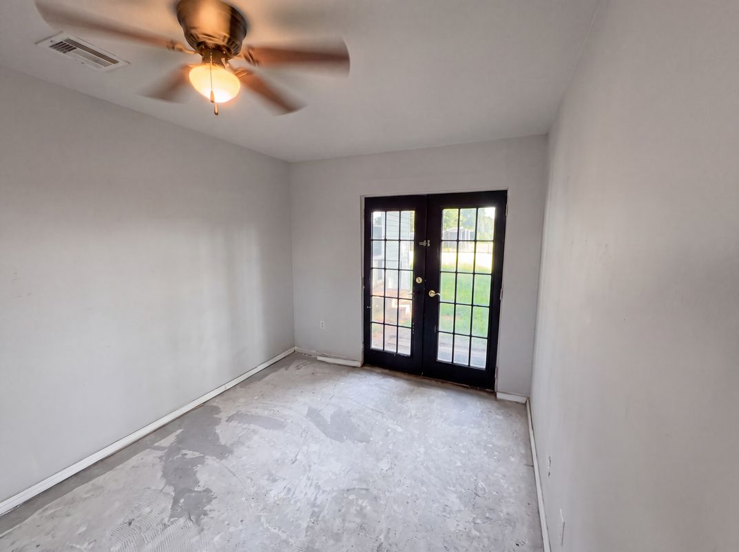 Photo 13 of 20 of 20509 E Reno Ave, Harrah, OK