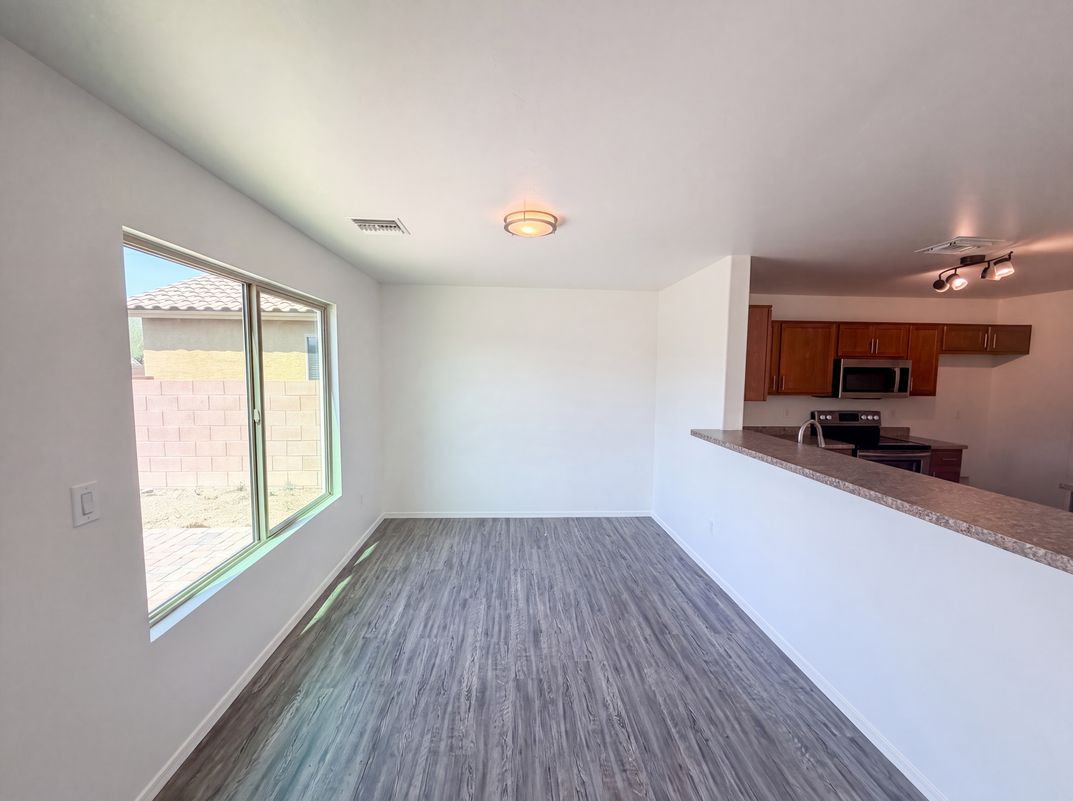 Photo 6 of 21 of 935 W Placita Canalito, Green Valley, AZ