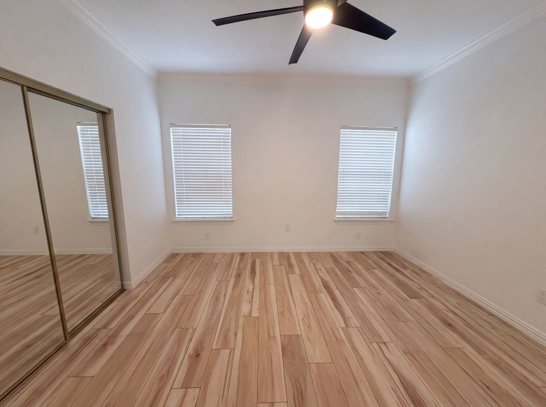 Photo 4 of 19 of 2601 Preston Rd, Plano, TX
