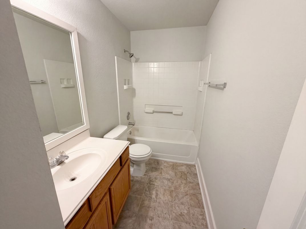 Photo 13 of 22 of 414 Binnacle Way, Crosby, TX