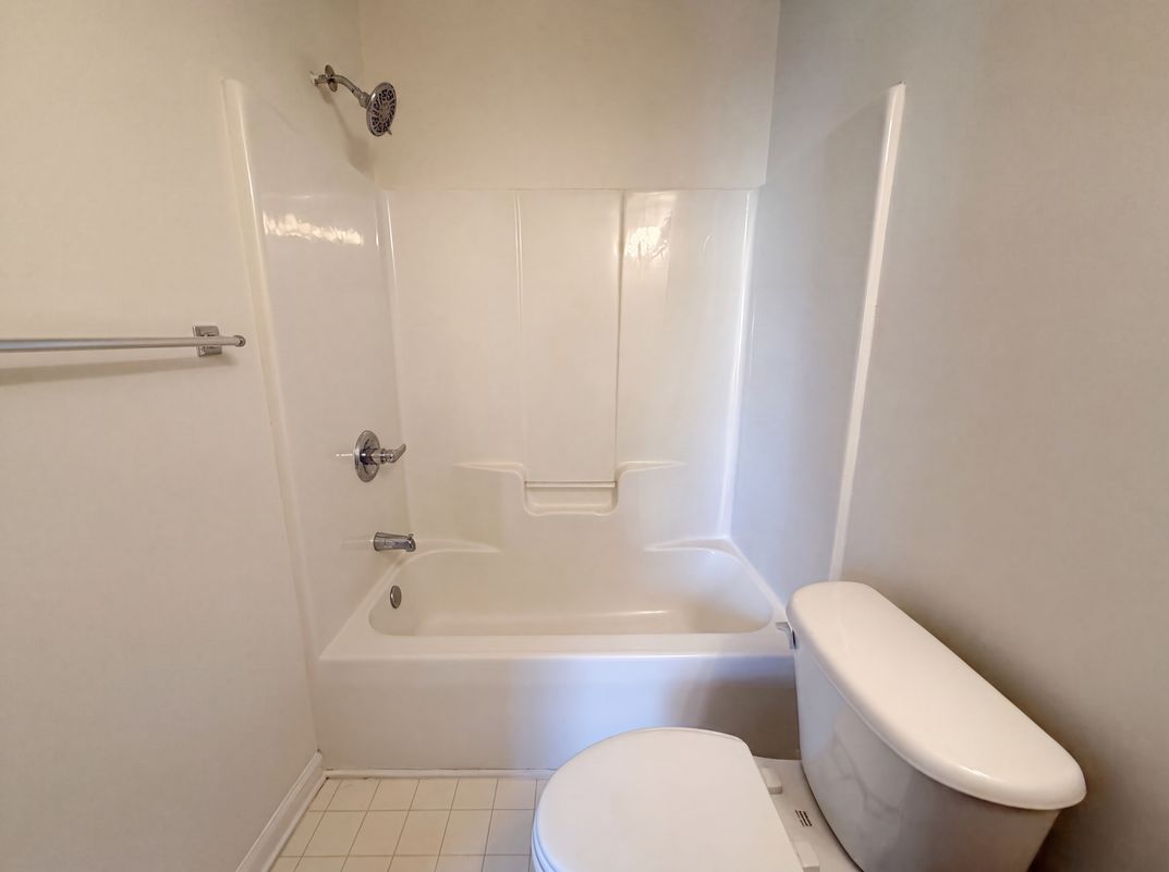 Photo 10 of 19 of 4635 Leprechaun Ln, Winston Salem, NC