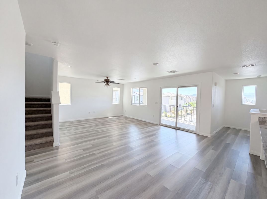 Photo 10 of 41 of 6875 Crimson Shadow St, North Las Vegas, NV
