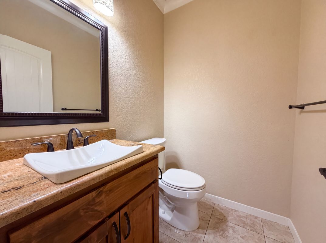 Photo 15 of 23 of 197 Vintage Ranch Cir, La Vernia, TX