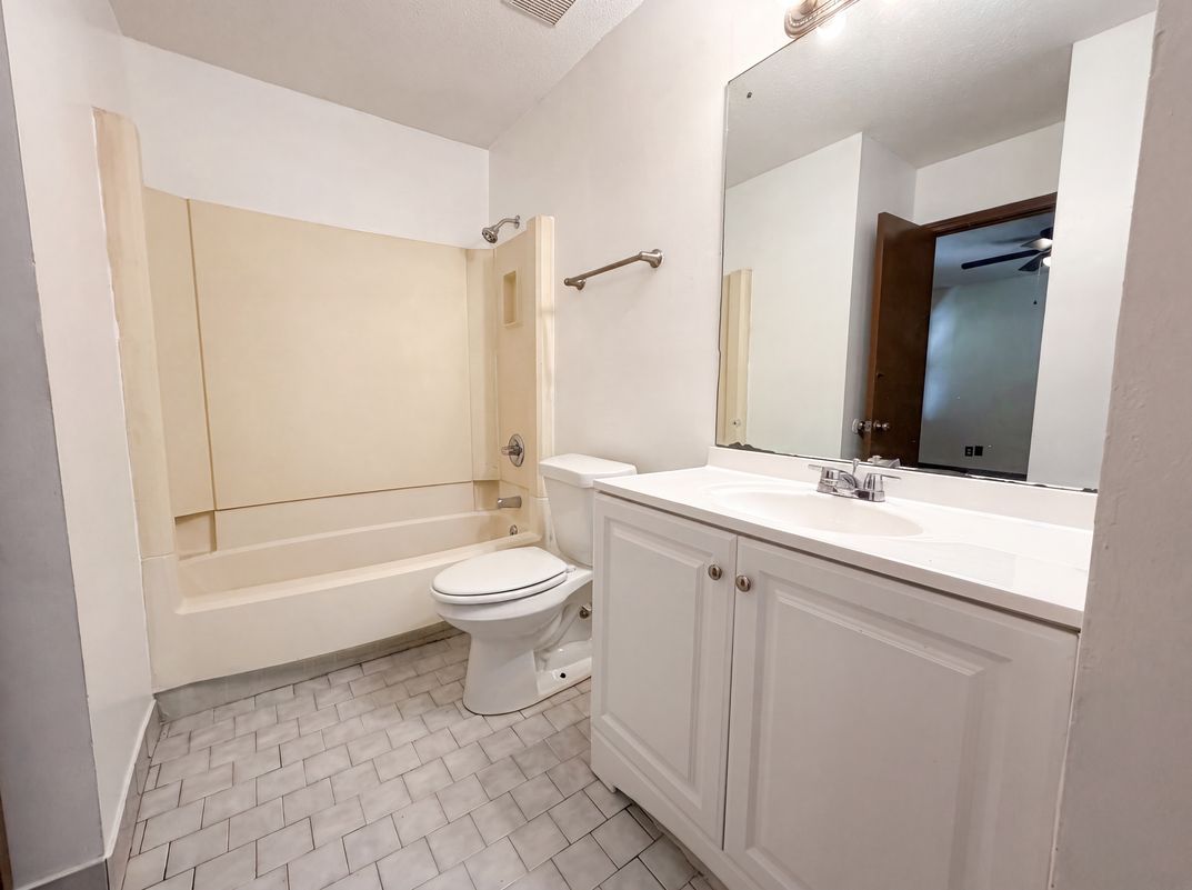 Photo 18 of 24 of 3108 Cobblestone Dr, Birmingham, AL