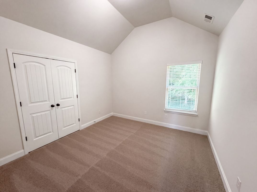 Photo 12 of 22 of 2321 Willow Shade Ln, Loganville, GA