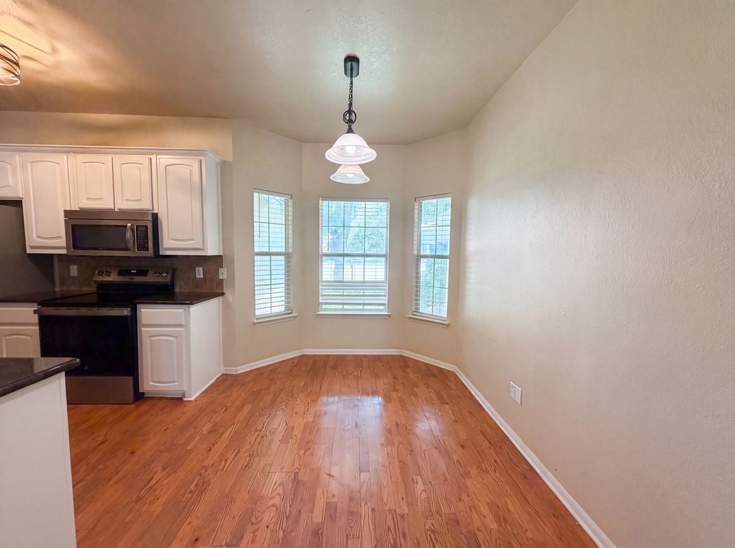 Photo 6 of 16 of 6 S Bobcat Ct, Belton, TX