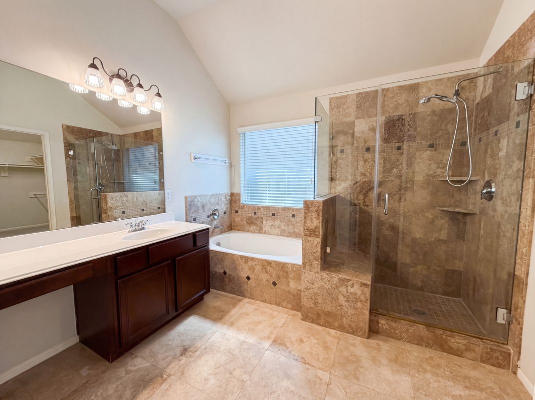 Photo 11 of 18 of 16915 Shoal Park Dr, Cypress, TX