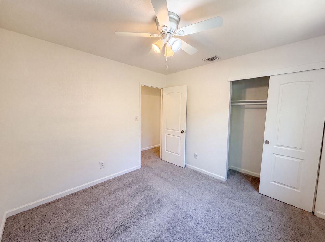 Photo 14 of 29 of 7431 Garden Gate Dr, Citrus Heights, CA