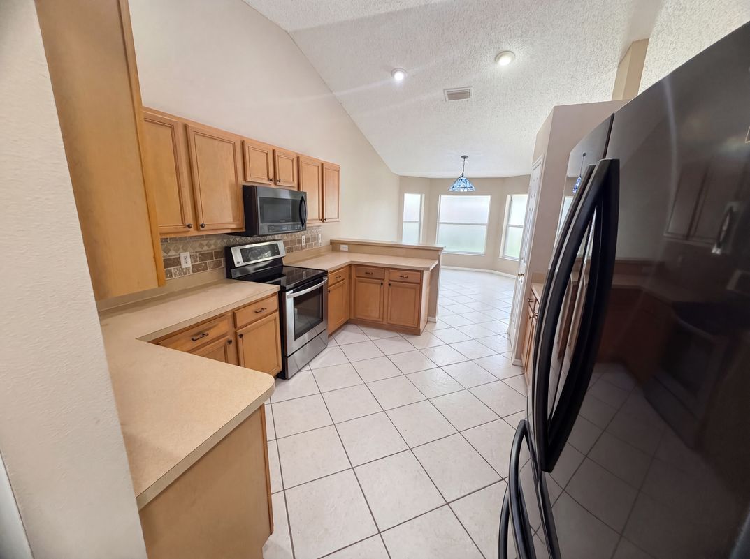 Photo 7 of 23 of 3642 SW Sterricker St, Port Saint Lucie, FL