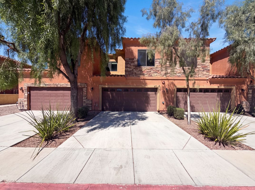 Photo 5 of 22 of 21655 N 36th Ave, Glendale, AZ