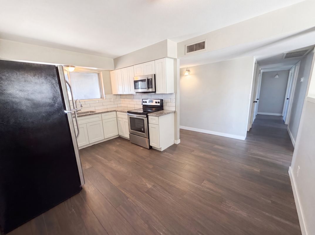Photo 9 of 22 of 1430 E Flossmoor Ave, Mesa, AZ