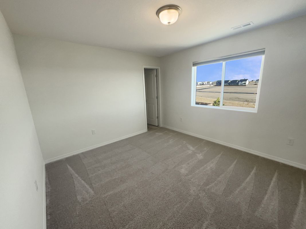 Photo 17 of 27 of 8699 Bynum Dr, Colorado Springs, CO