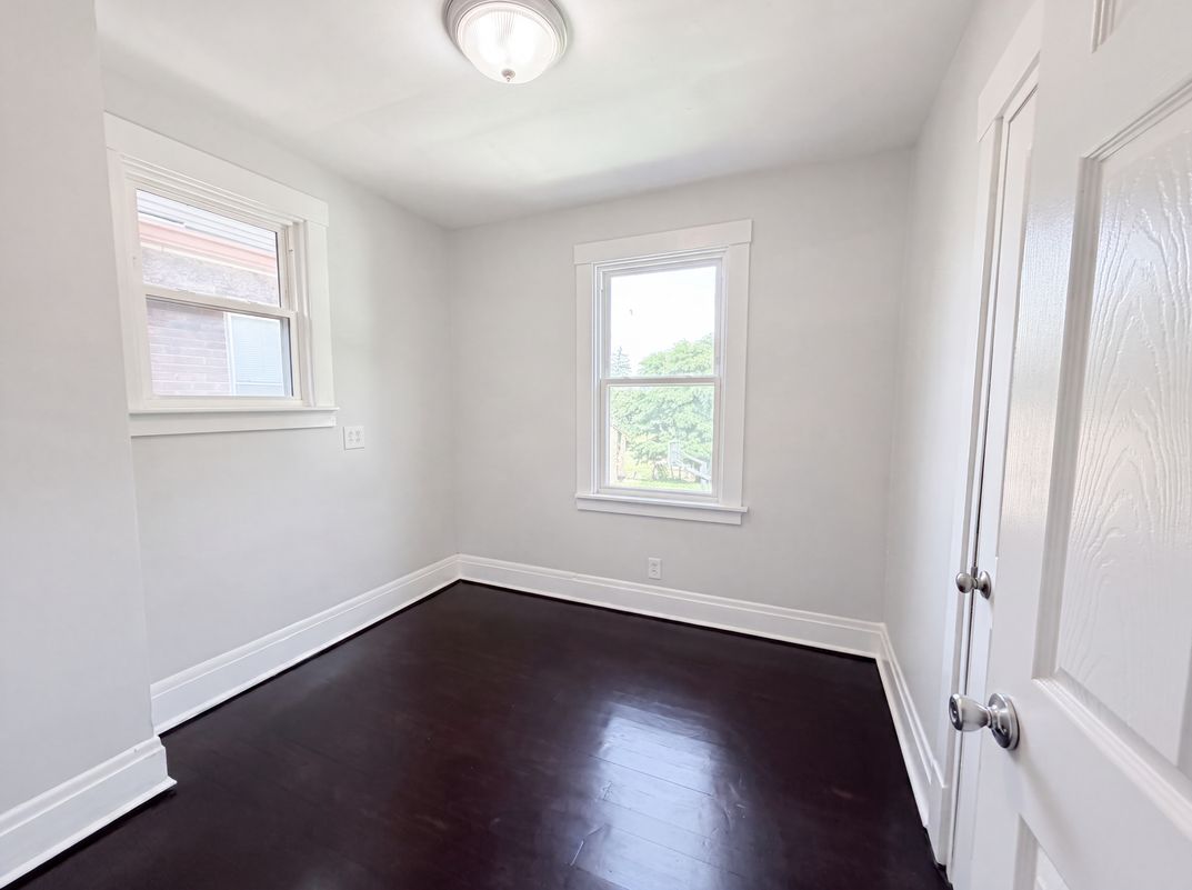 Photo 14 of 23 of 4804 Greenlee Ave, Cincinnati, OH