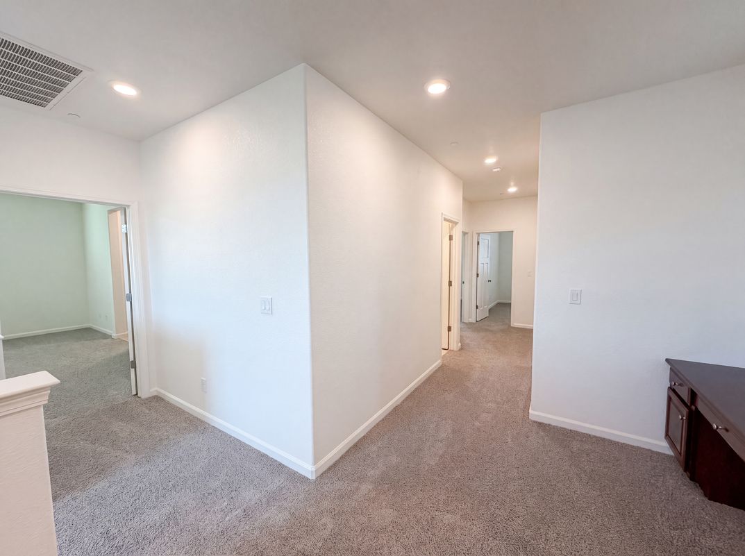 Photo 15 of 39 of 5022 Birch Valley Way, Rancho Cordova, CA