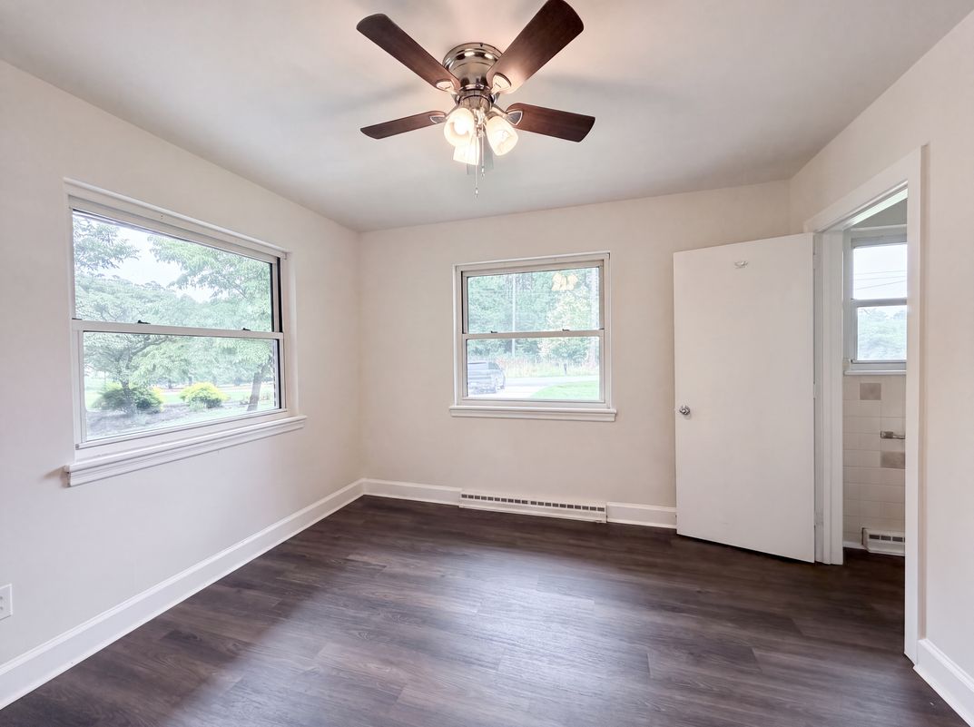 Photo 4 of 17 of 411 Roy Eaker Rd, Cherryville, NC