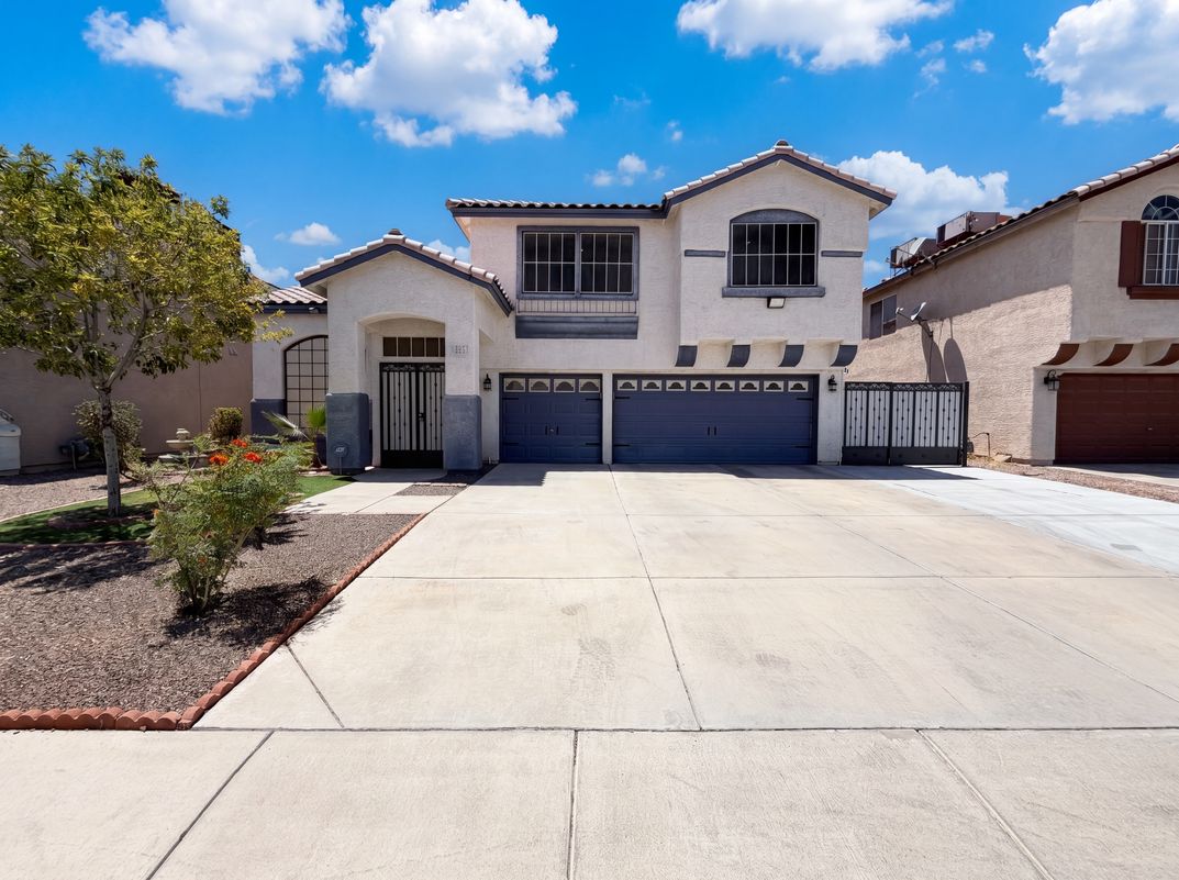 Property photo 1 of 6335 Pavestone Ln