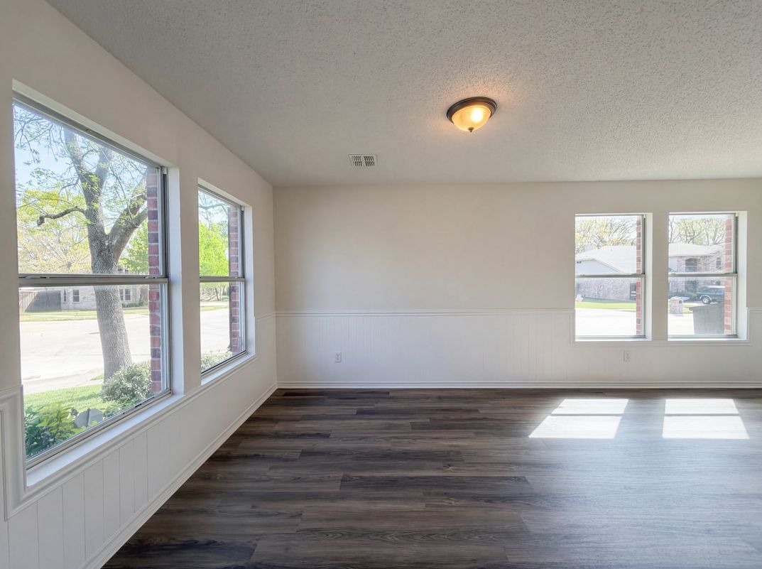 Photo 7 of 30 of 2501 Avalon Creek Way, McKinney, TX
