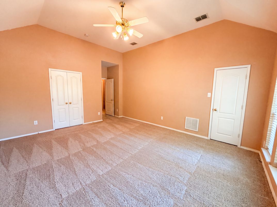 Photo 12 of 22 of 1311 Stanford Dr, Rockwall, TX