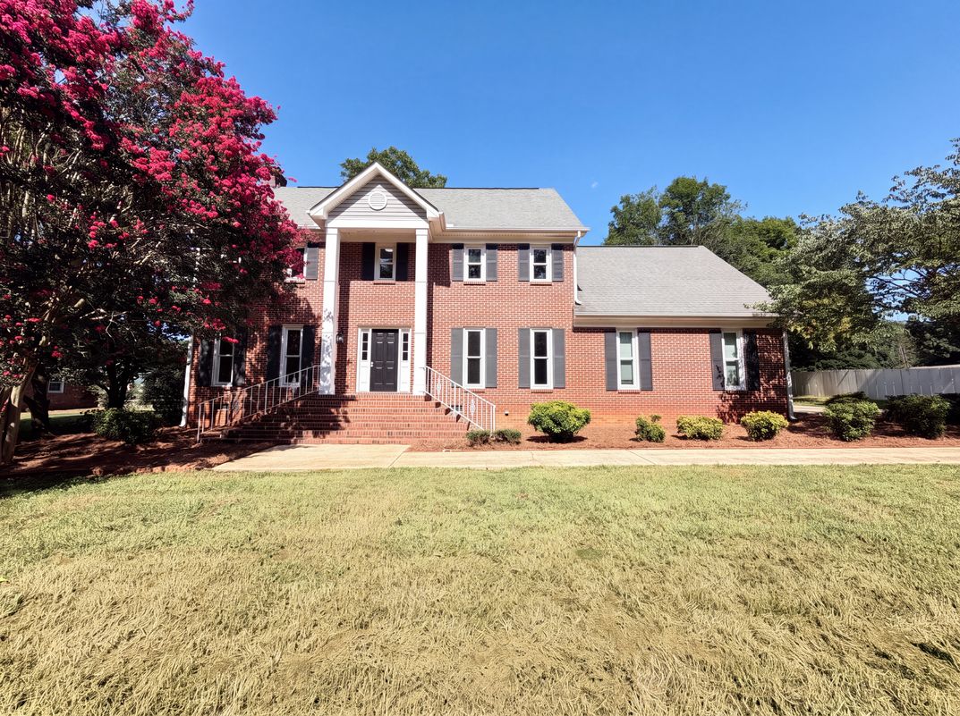 Photo 17 of 23 of 9020 Bartlett Rd, Mint Hill, NC