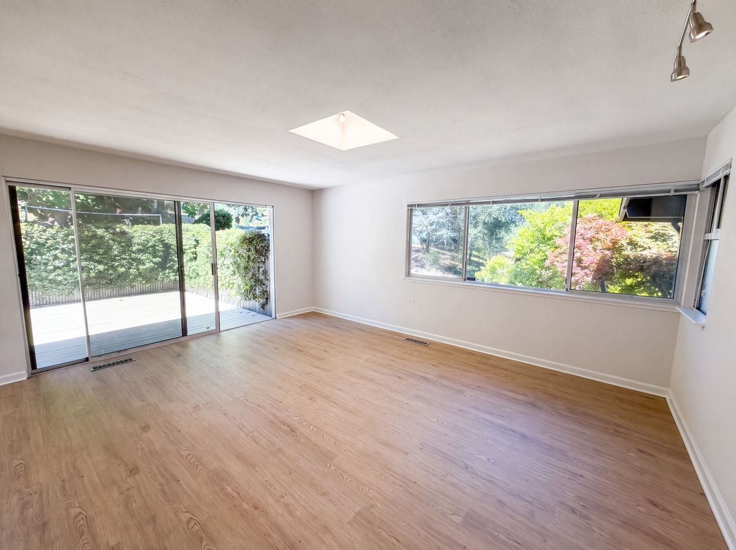 Photo 12 of 36 of 612 Tahos Rd, Orinda, CA