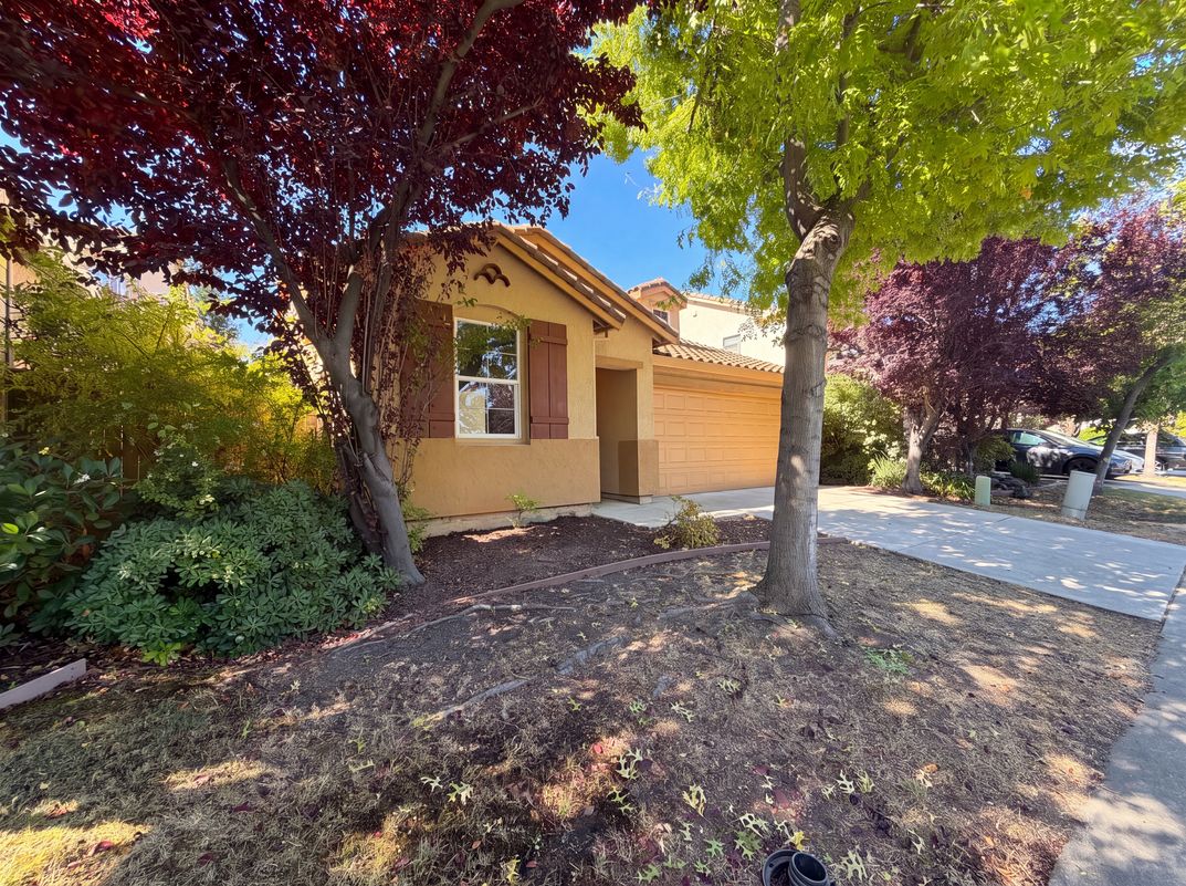Photo 38 of 45 of 1570 Arcola Ave, Sacramento, CA