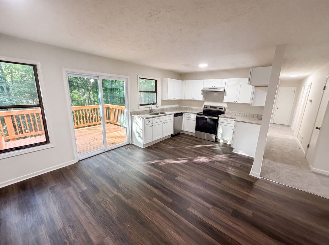 Photo 6 of 18 of 4117 Twig Ct, Douglasville, GA
