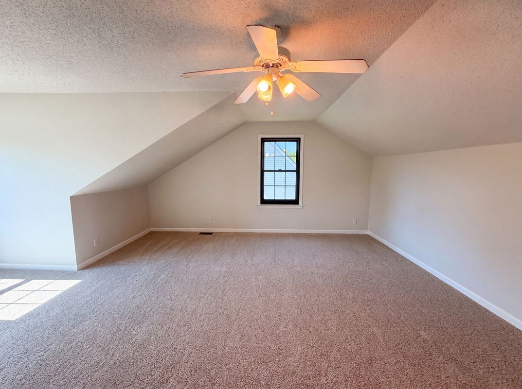 Photo 16 of 26 of 1688 Cedar Springs Cir, Clarksville, TN