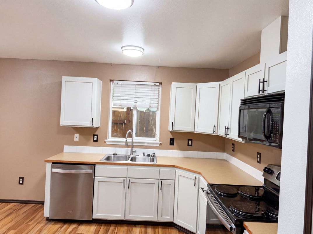 Photo 13 of 37 of 4919 106th St NE, Marysville, WA