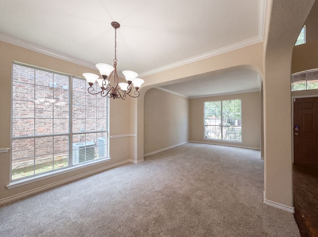 Photo 6 of 25 of 8613 Sunwood Ct, Fort Worth, TX