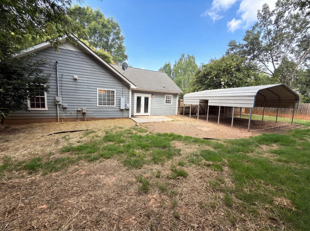 Photo 14 of 16 of 3505 Sandberry Dr, Waxhaw, NC