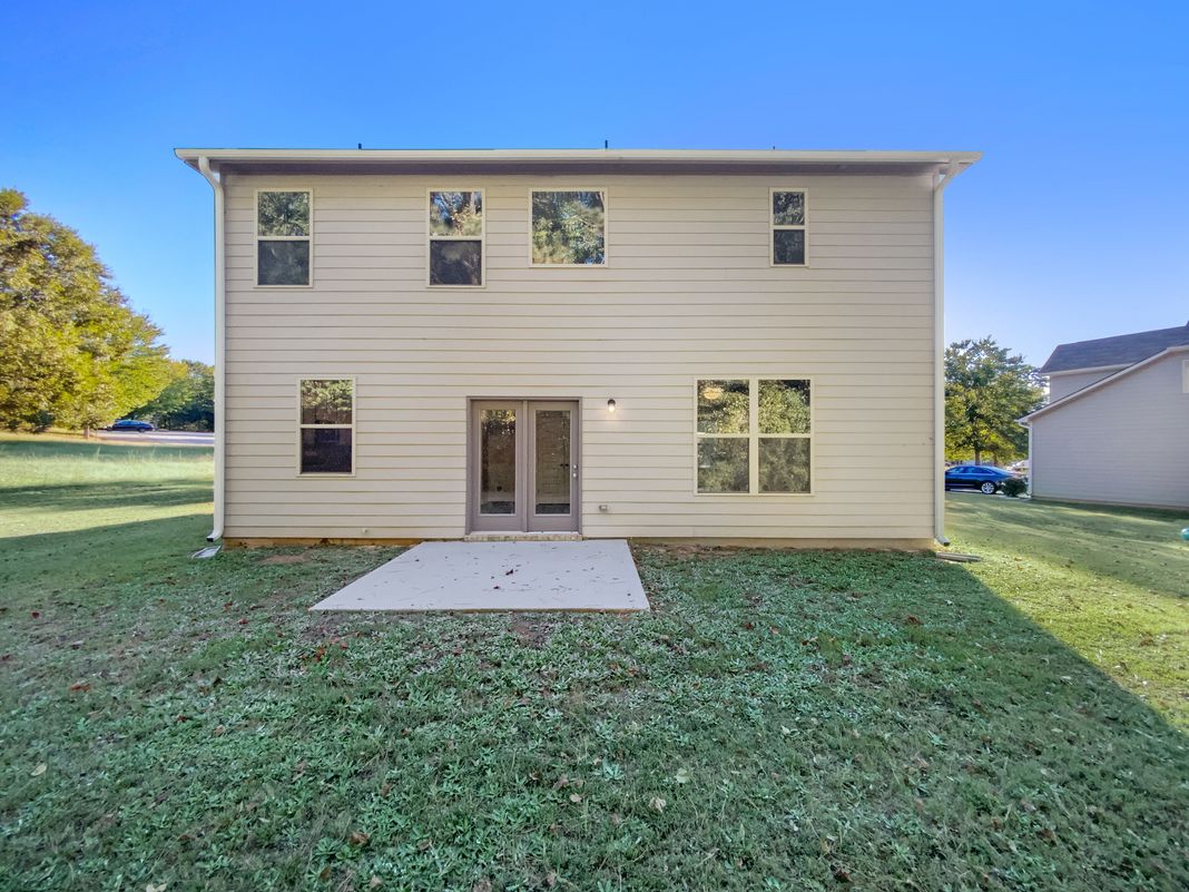 Photo 8 of 22 of 101 Lexington Place Dr, Griffin, GA