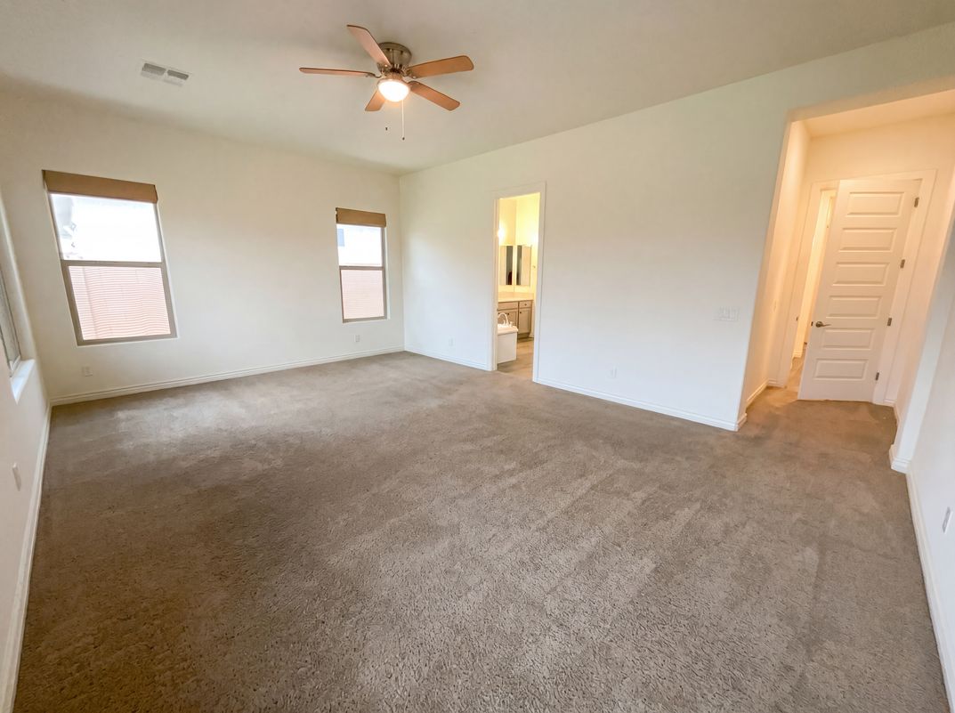 Photo 12 of 58 of 2312 E Susan Dr, Gilbert, AZ