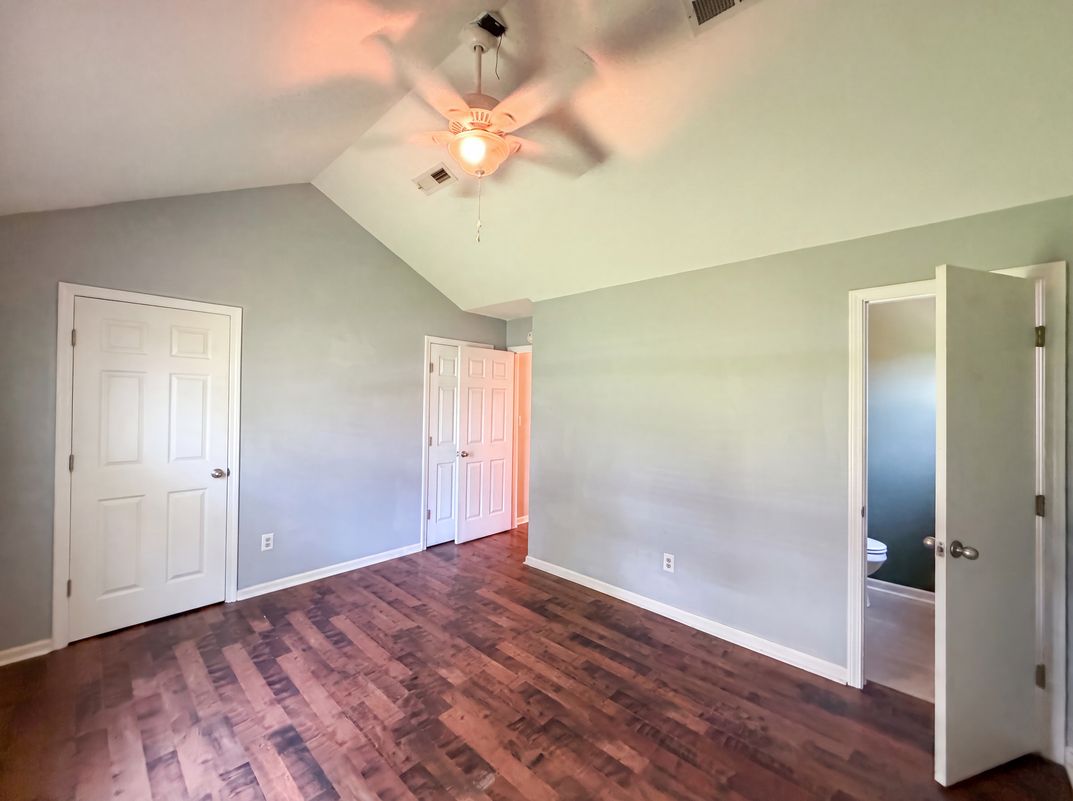 Photo 8 of 18 of 117 Azalea Rd, Goose Creek, SC