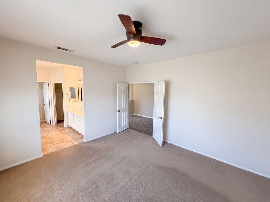 Photo 4 of 24 of 4519 Kalpesh Ct, Hemet, CA