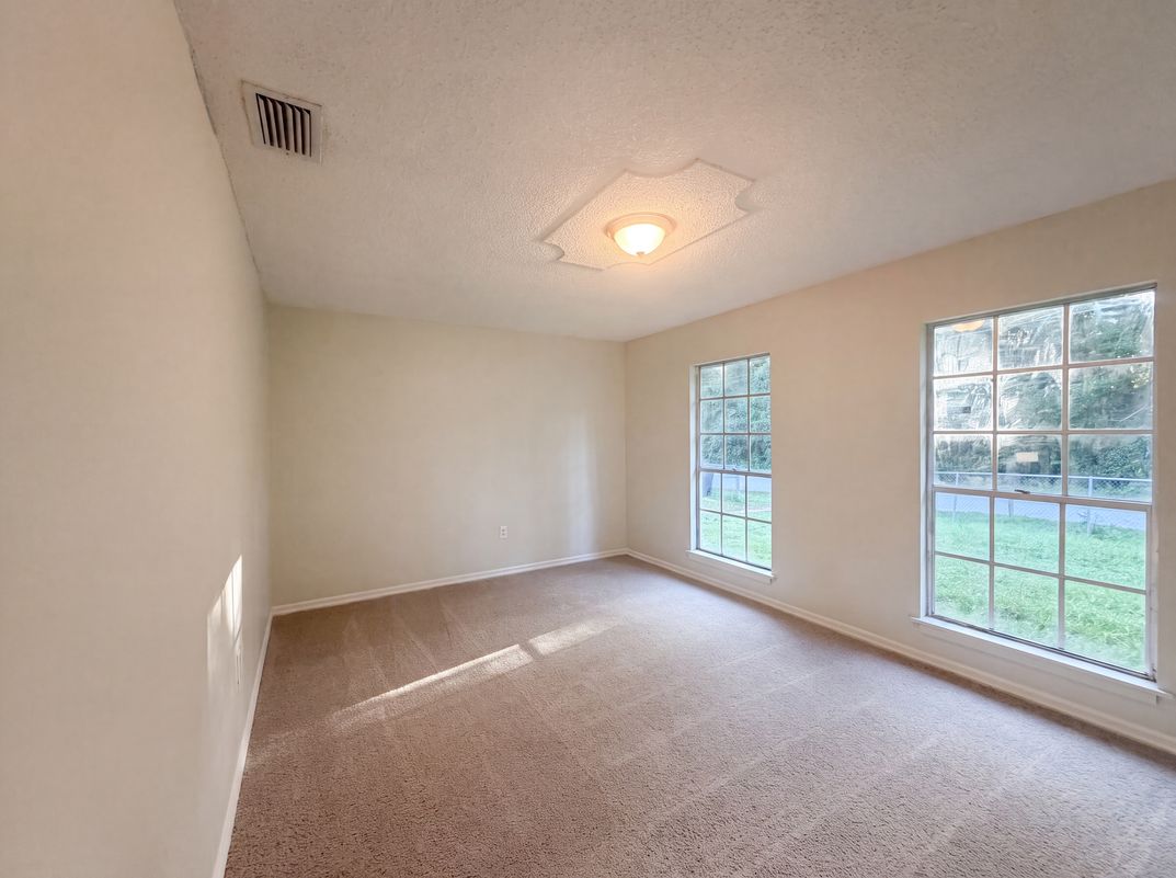 Photo 12 of 22 of 5750 NW 55th Ave, Ocala, FL