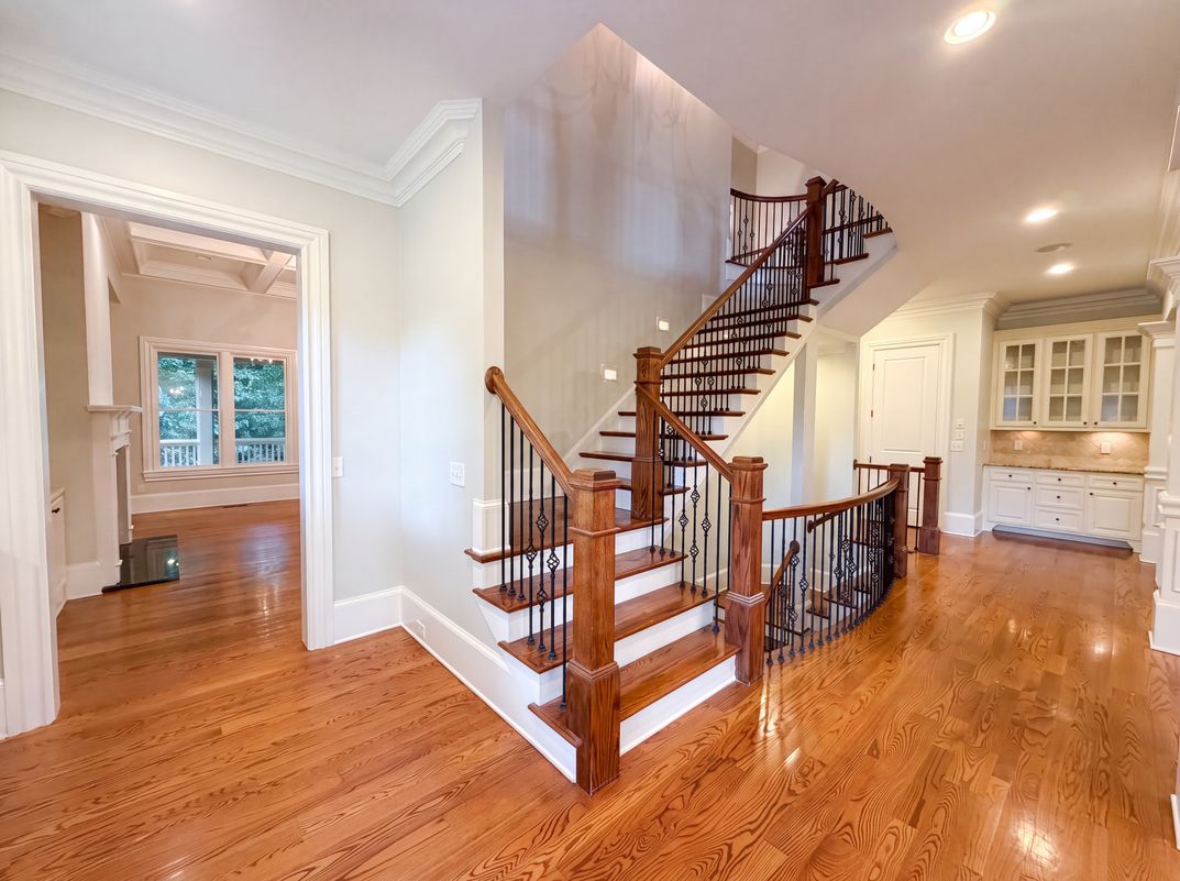 Photo 6 of 30 of 256 Hanson Way, Marietta, GA
