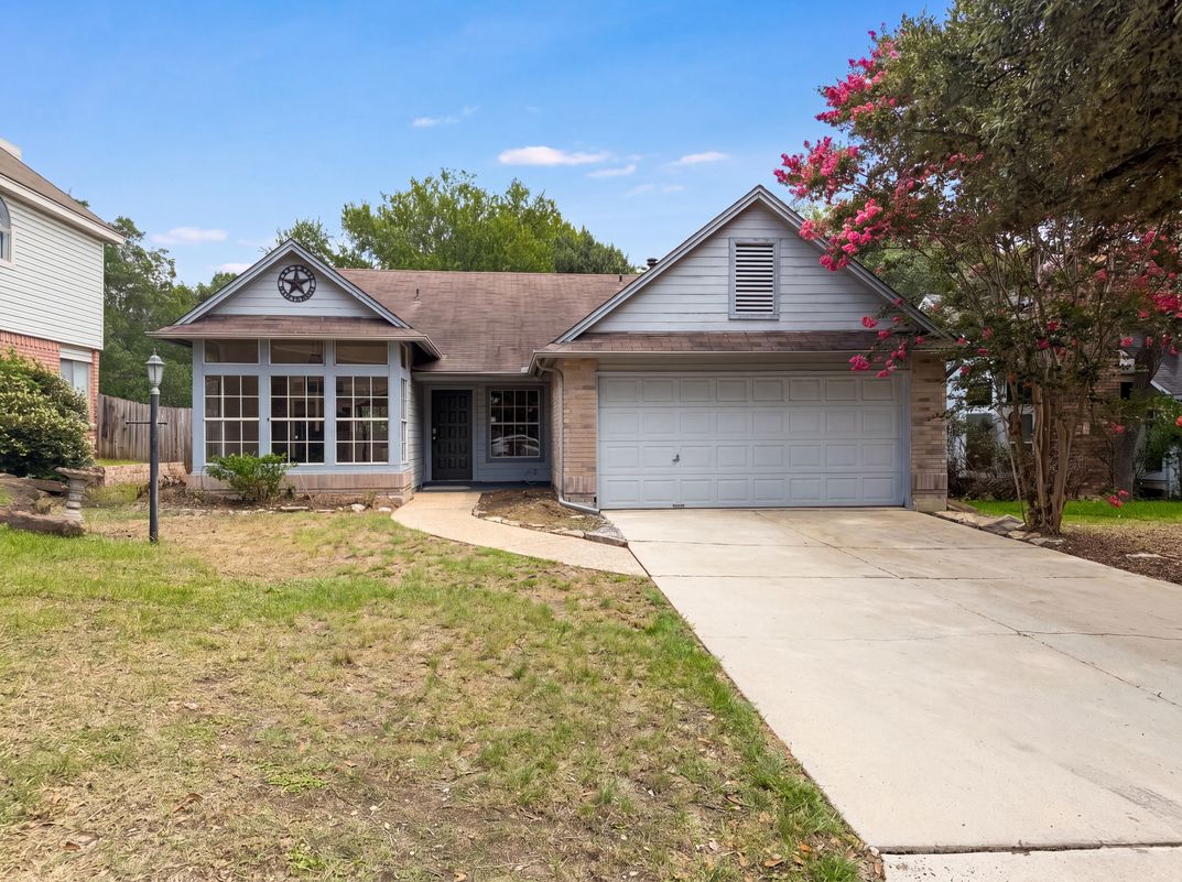 Property photo 1 of 10842 Laurel Crk