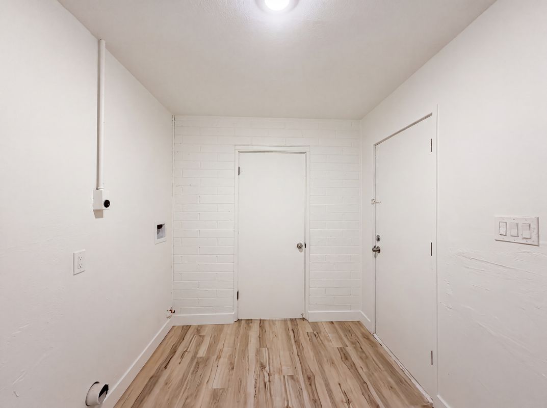 Photo 17 of 21 of 3132 W Bethany Home Rd, Phoenix, AZ