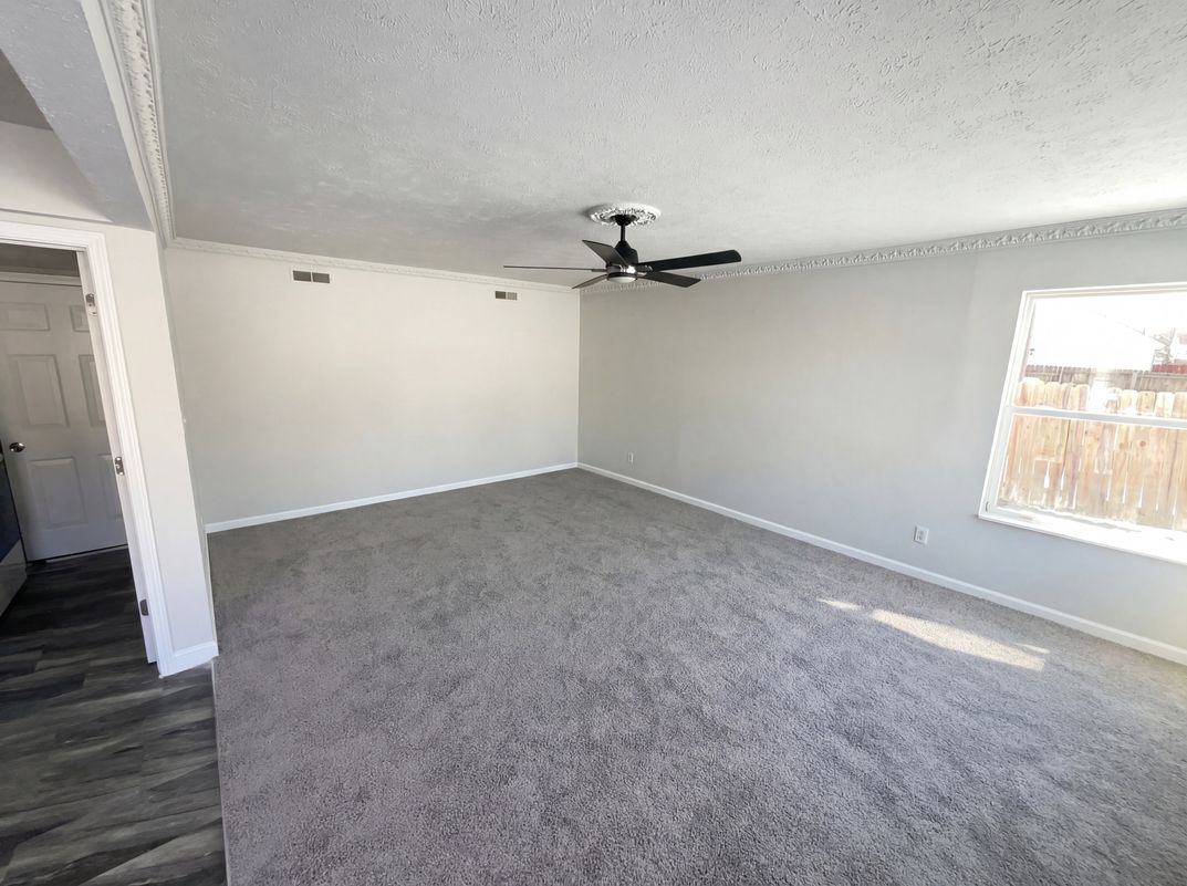 Photo 13 of 31 of 10142 Sandcherry Ln, Indianapolis, IN