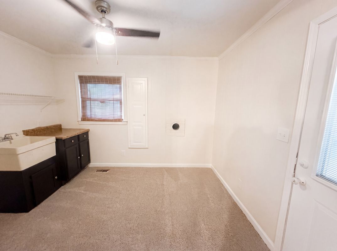 Photo 13 of 16 of 608 E Morehead St, Reidsville, NC