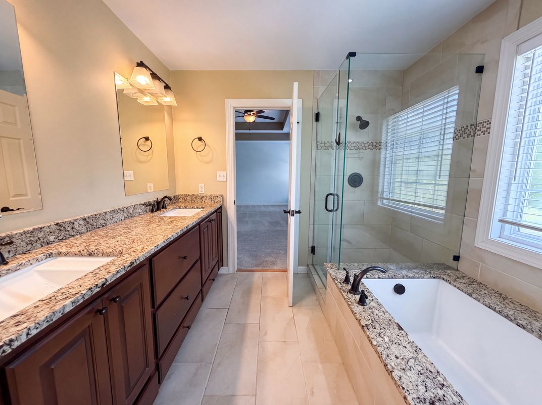 Photo 16 of 23 of 114 Stirling Heights Ln, Fort Mill, SC