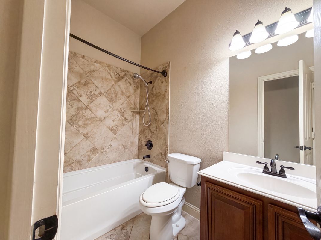 Photo 12 of 20 of 4309 Gleneagles Dr, Mansfield, TX