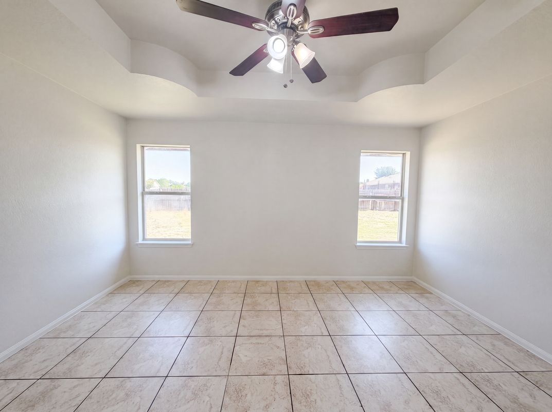 Photo 4 of 19 of 507 Abu Bakar Dr, Killeen, TX
